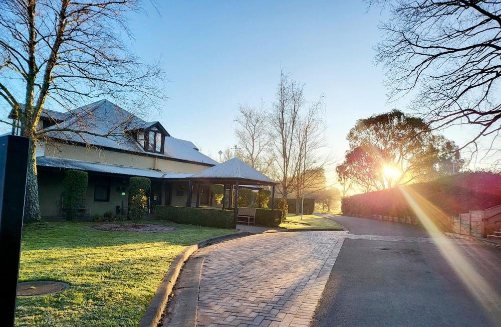 Briars Country Lodge Bowral Ngoại thất bức ảnh